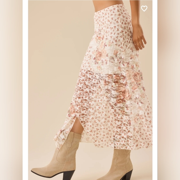 Altar'd State Dresses & Skirts - Altar'd State Skirt NWT Size L Cream Red Midi Lace Details Boho Pull On Floral